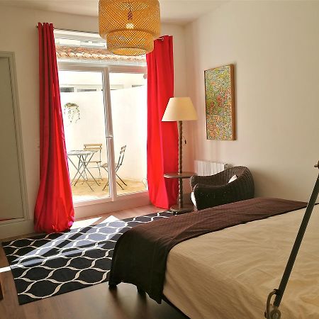 Appartamento La Loge Du Theatre - Saintes Esterno foto